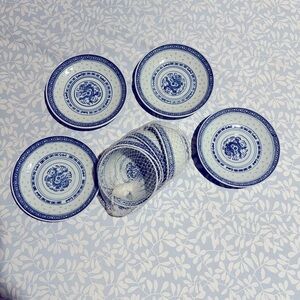 Classic Chinese Translucent Rice Grain Pattern 8 Piece Tea Set